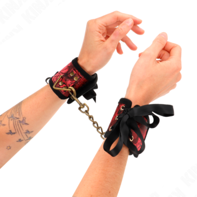 KINK – MUÑEQUERAS DISEÑO ESCÁNDALO ROJO-NEGRO DETALLE LAZO 24.5 CM X 6.5 CM