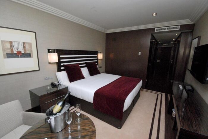 Los Peñascales Madrid | Hotel Adulto con Jacuzzi Privado