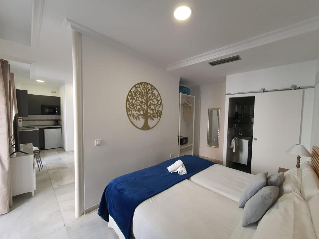 Los Angeles Sevilla | Apartamentos Céntricos Solo Adultos