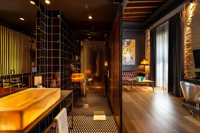 Hotel Lobby Sevilla | Ambiente Provocador Solo Adultos